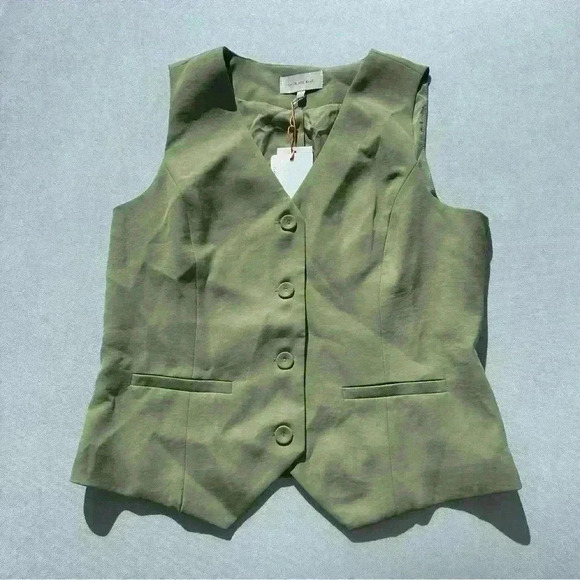 Skies Are Blue Recycled Button Down Vest - Picture 2 of 5